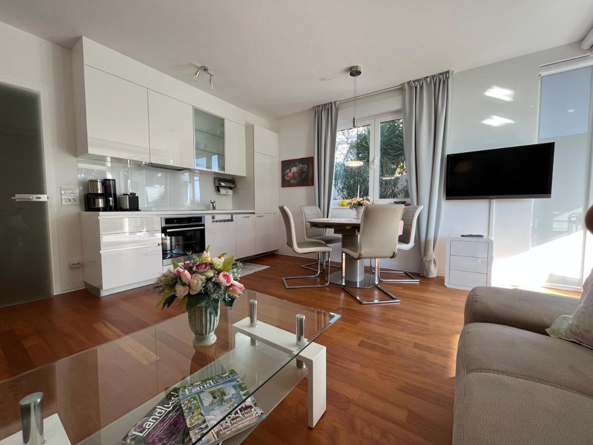 Apartment Lui With Rooftop Swimming Pool Ičići Exteriér fotografie